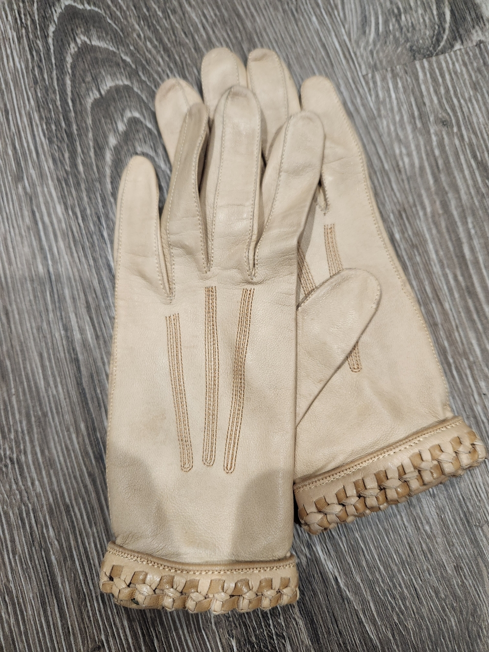 Vintage Chateau Cream Leather Gloves Braided Cuff Snap Wrist Mid Century Women’s
